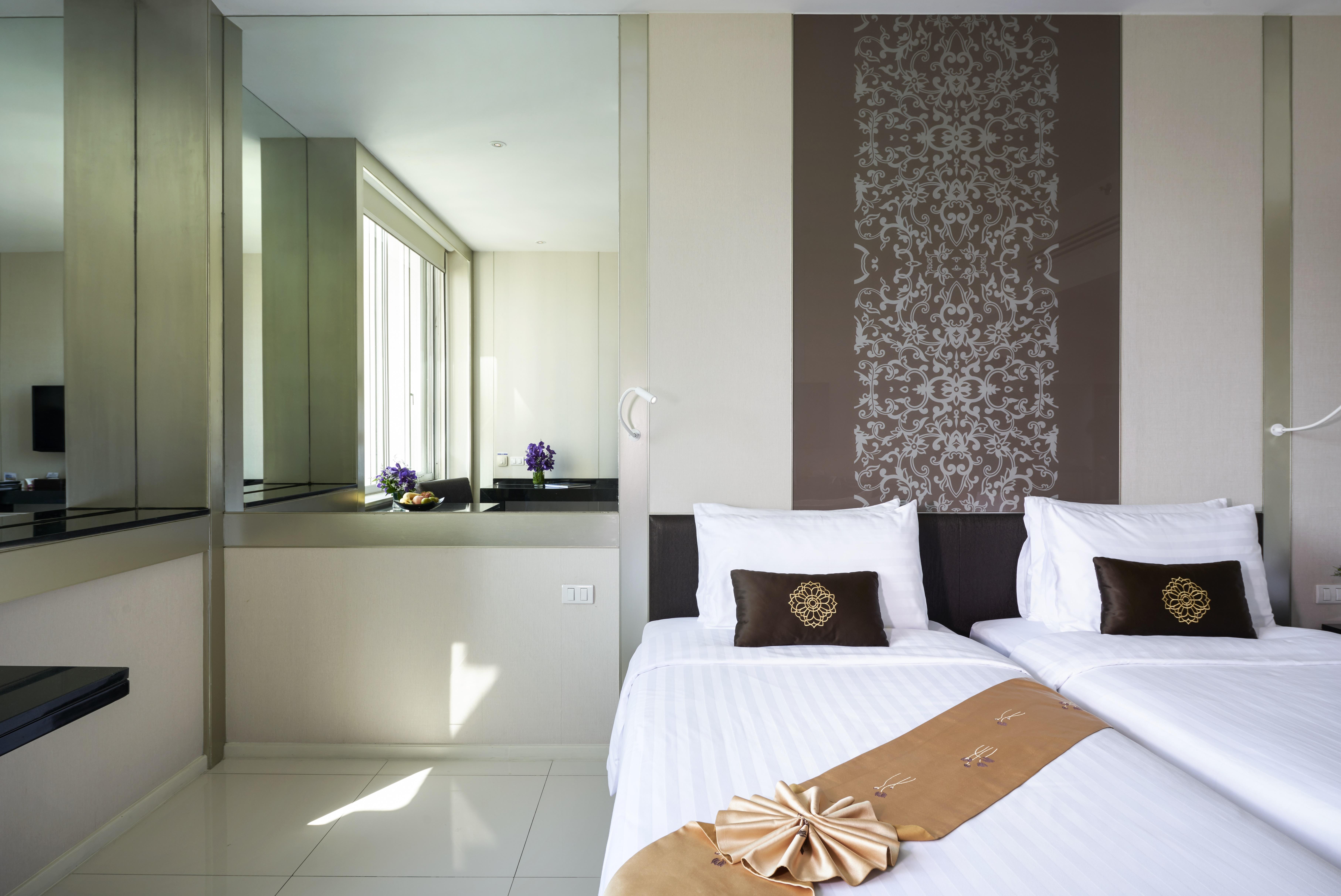 Mandarin Hotel Managed By Centre Point Bangkok Esterno foto