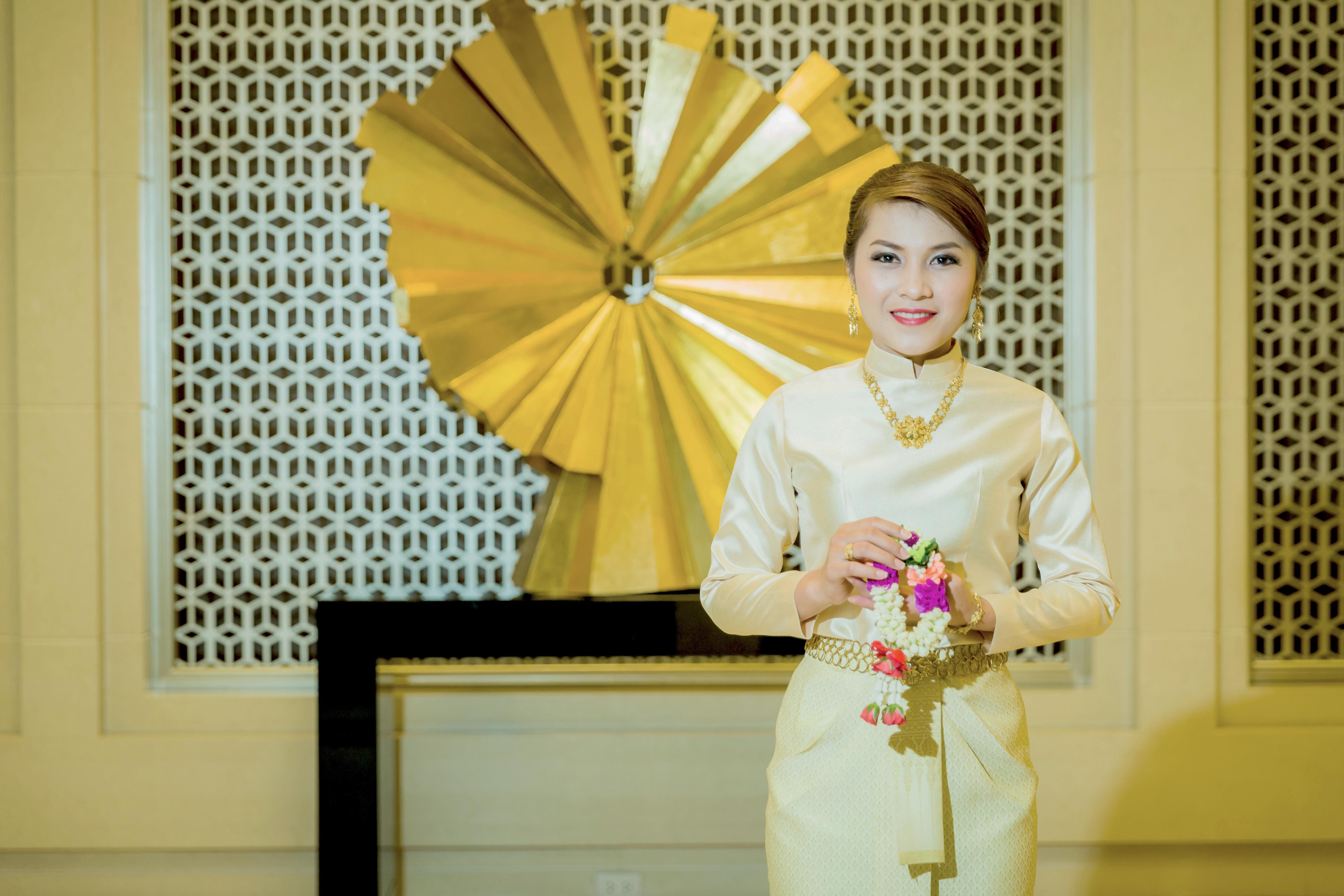 Mandarin Hotel Managed By Centre Point Bangkok Esterno foto
