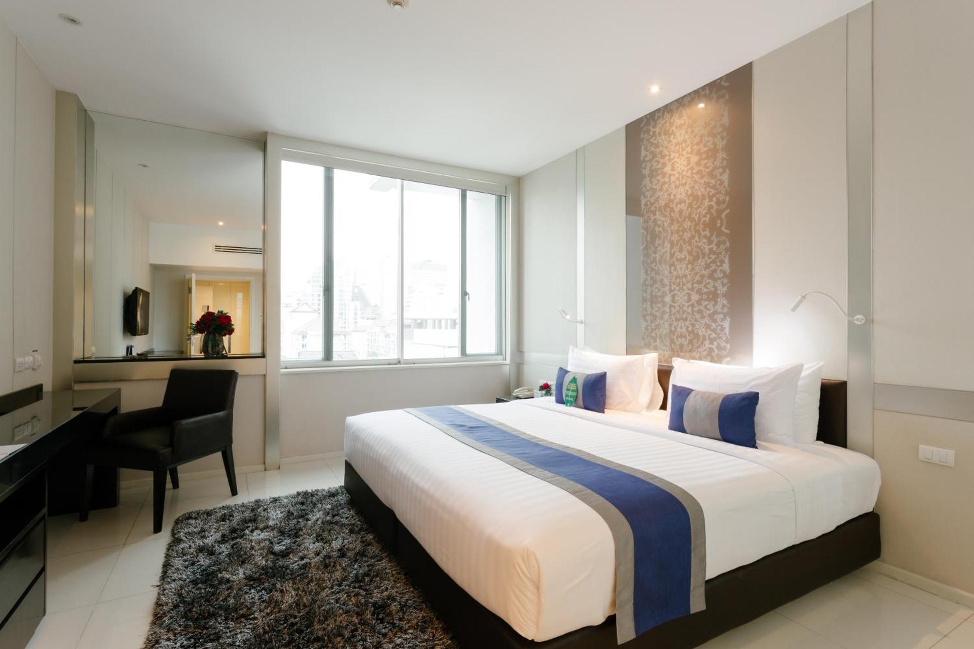 Mandarin Hotel Managed By Centre Point Bangkok Esterno foto