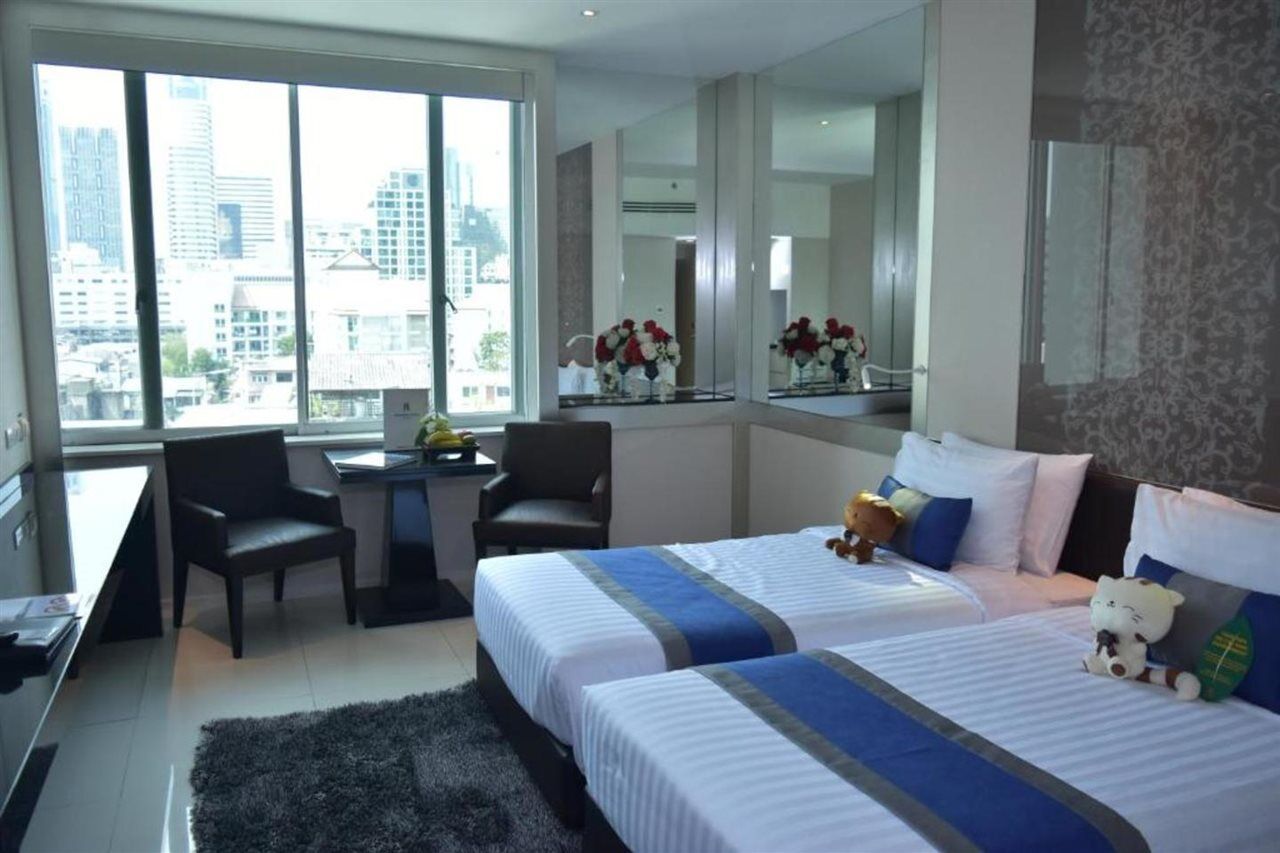 Mandarin Hotel Managed By Centre Point Bangkok Esterno foto