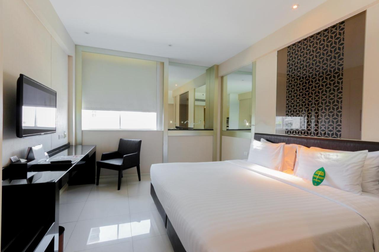Mandarin Hotel Managed By Centre Point Bangkok Esterno foto